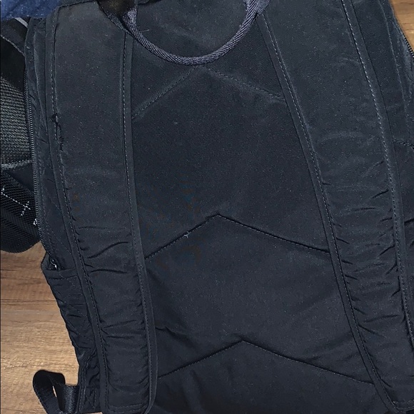 Vera Bradley backpack - Picture 3 of 3